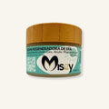 Crema regeneradora de día Misey con ácido hialurónico y envase de bambú sostenible.
