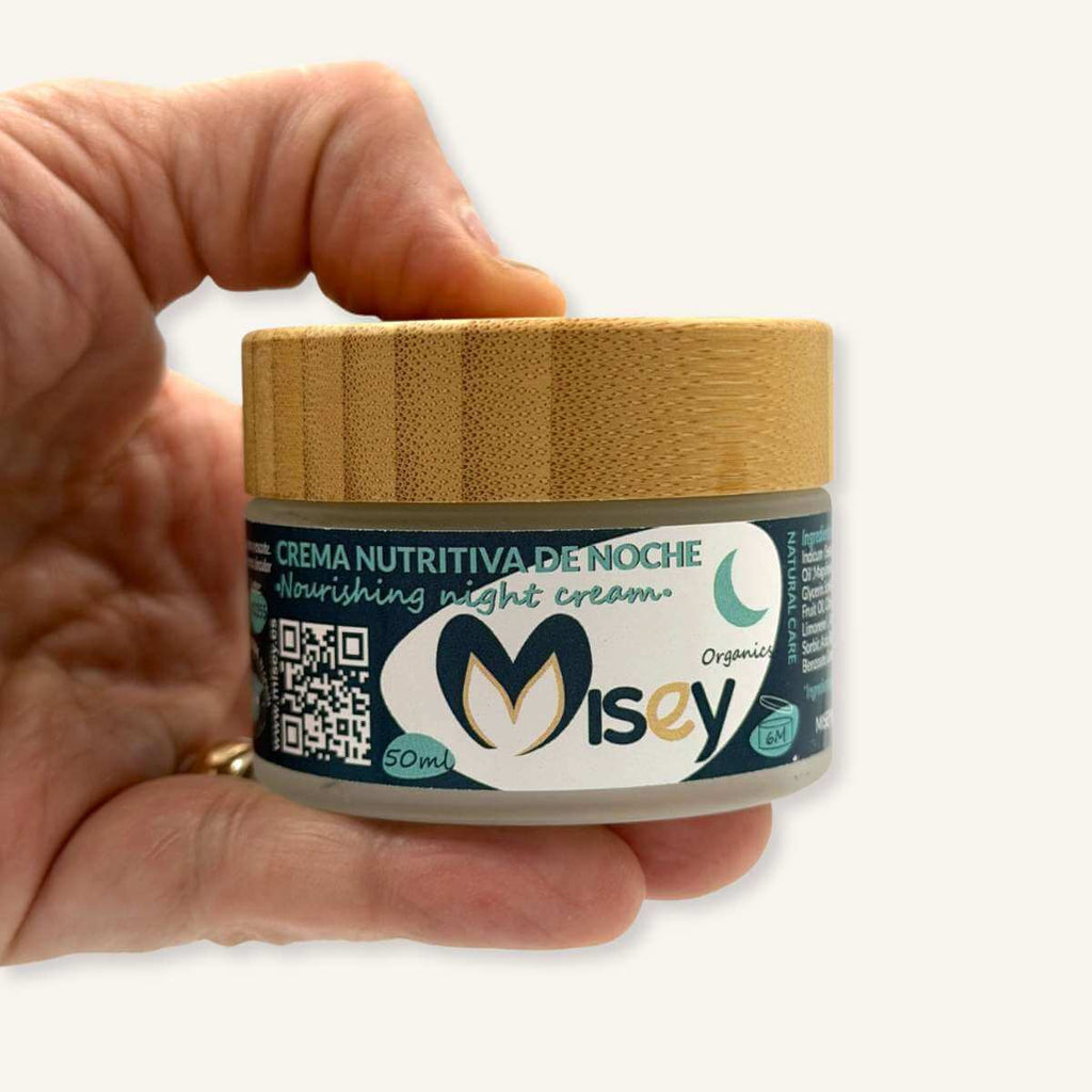 Tarro de crema facial de noche Misey de 50ml, cosmética natural hecha en España.