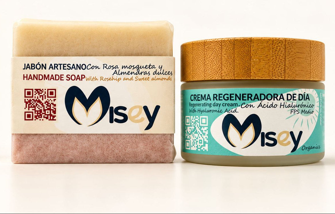 Rutina facial MISEY de 2 pasos con jabón artesanal y crema regeneradora de día en composición minimalista.